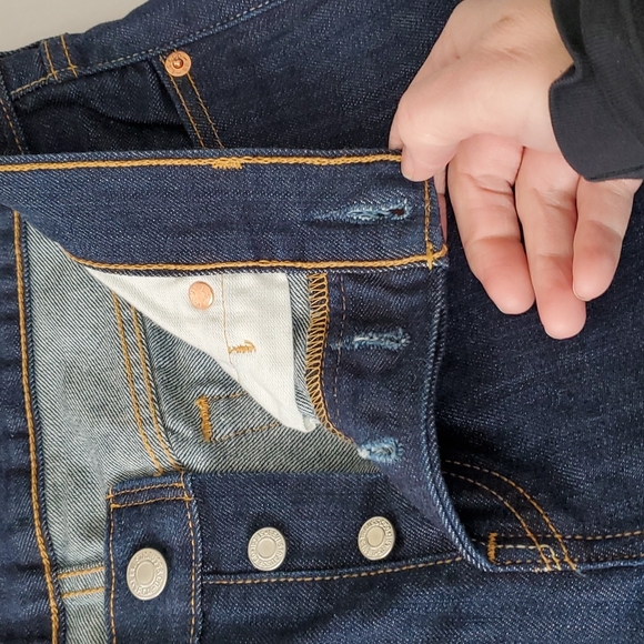 Levi's 501 Jeans Dark Wash Buttonfly - Picture 10 of 13